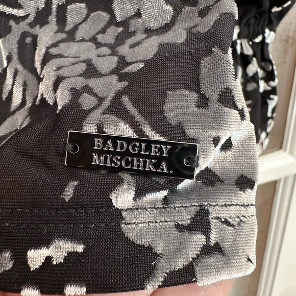 Badgley Mischka Designer Black & Gray Floral Velvet Burnout Blouse Size Small S - Picture 7 of 11